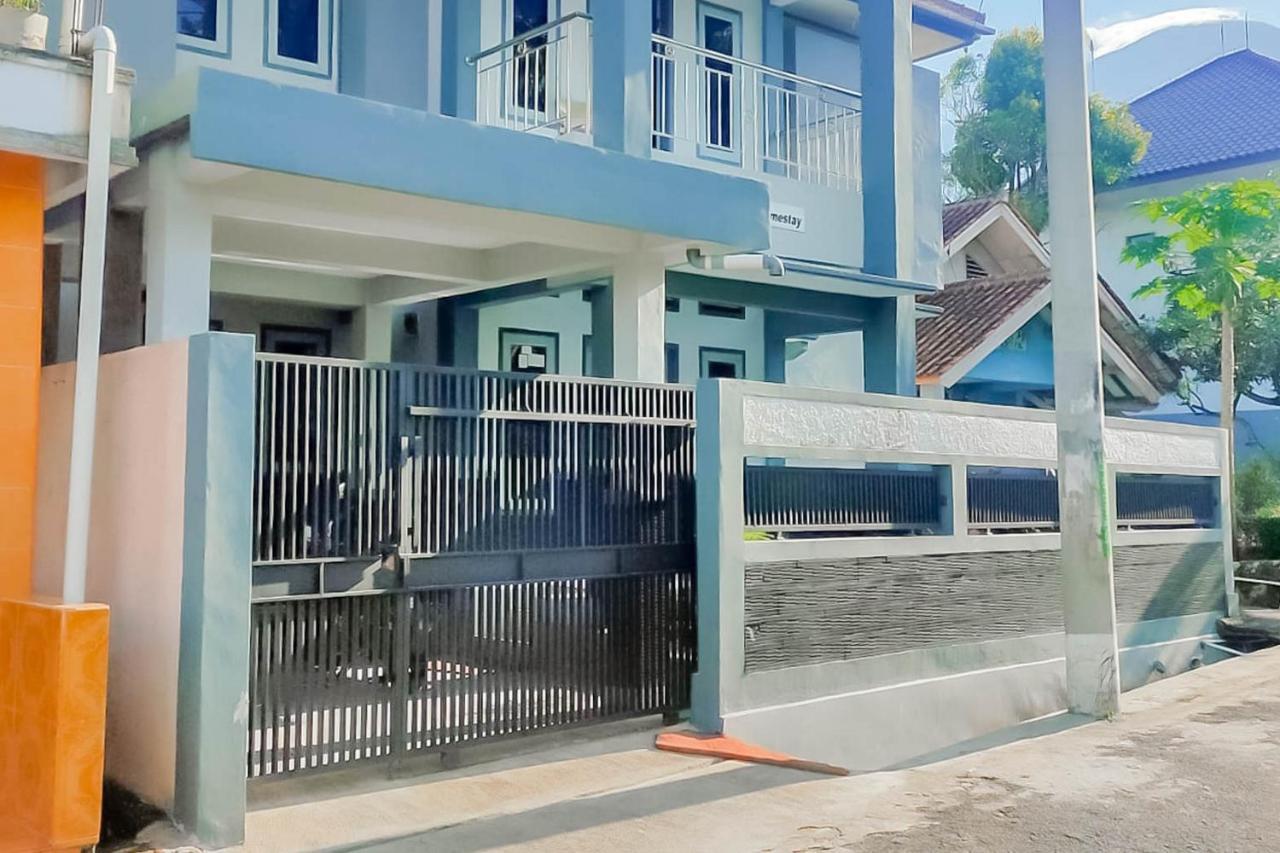 Triyoga Homestay Syariah Redpartner Sangkanurip Ngoại thất bức ảnh